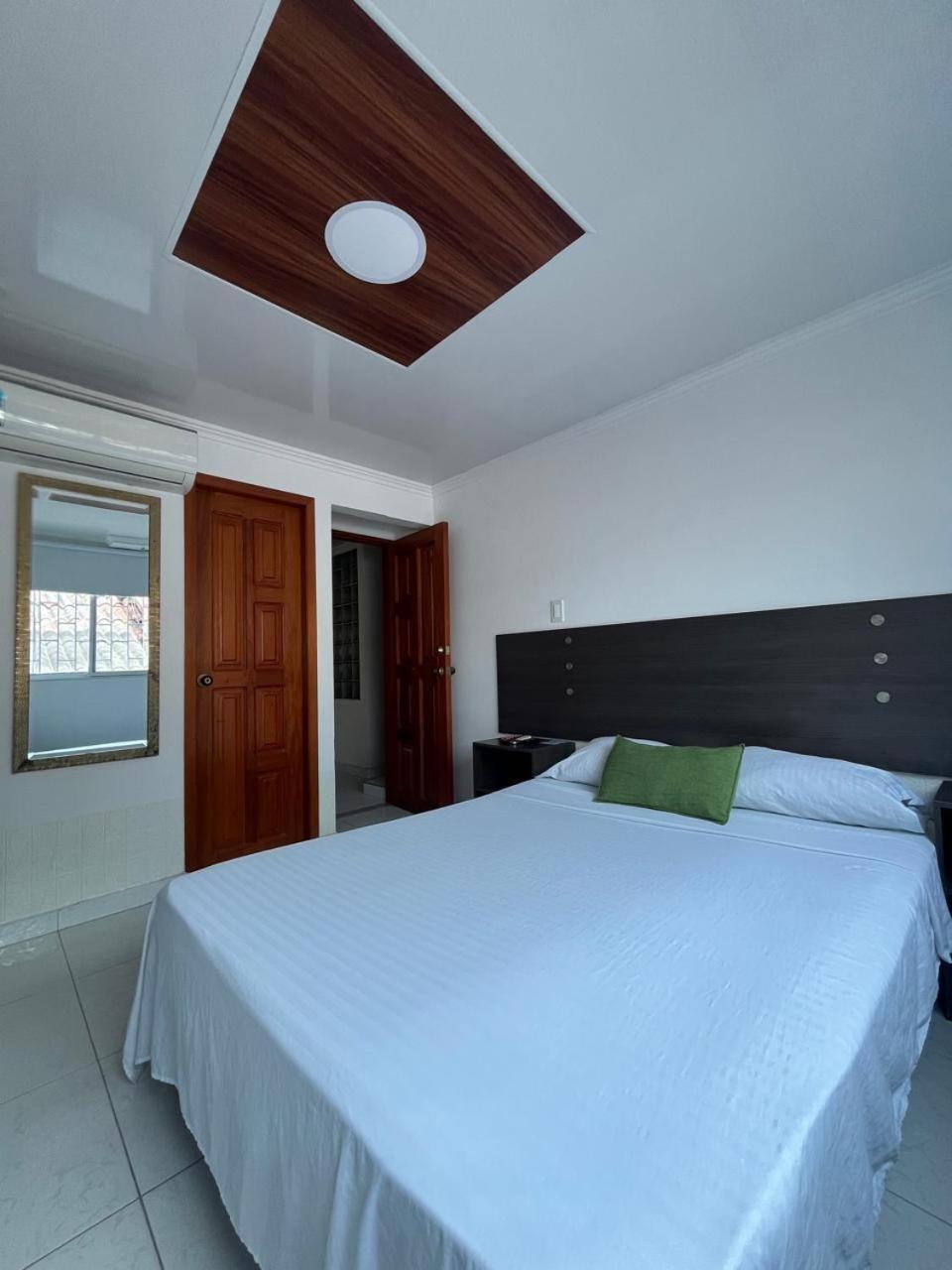 Villa Santos Apartaestudios Barranquilla  Exterior photo